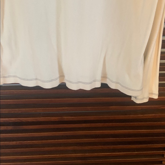 One World top - Picture 5 of 9